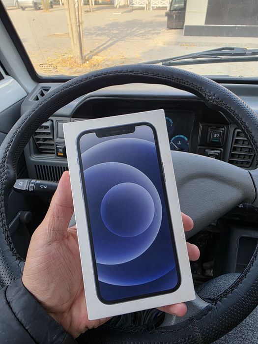 Iphone 12 64 gb 78 yomks