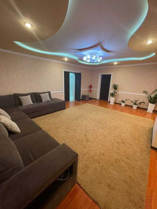 4-х комнатная квартира на Ц-7 (центр города) ID: 4256