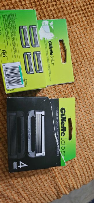 Aparat de ras Gillette Labs Black & Gold + rezerve