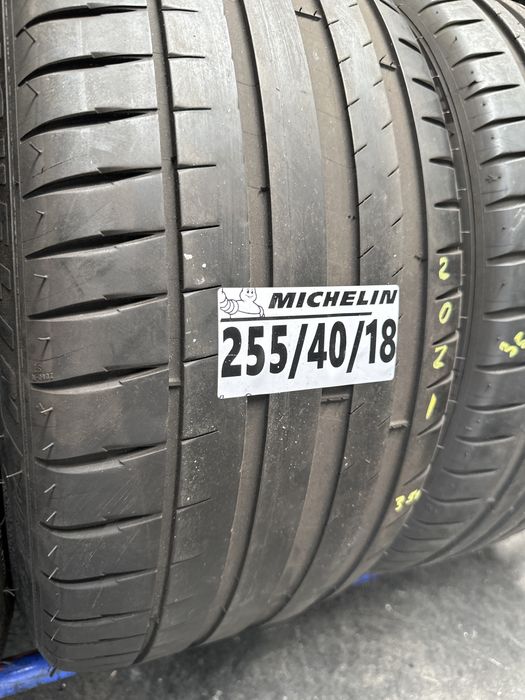 255/40/18 - 225-45/18 Michelin cu steluta bmw