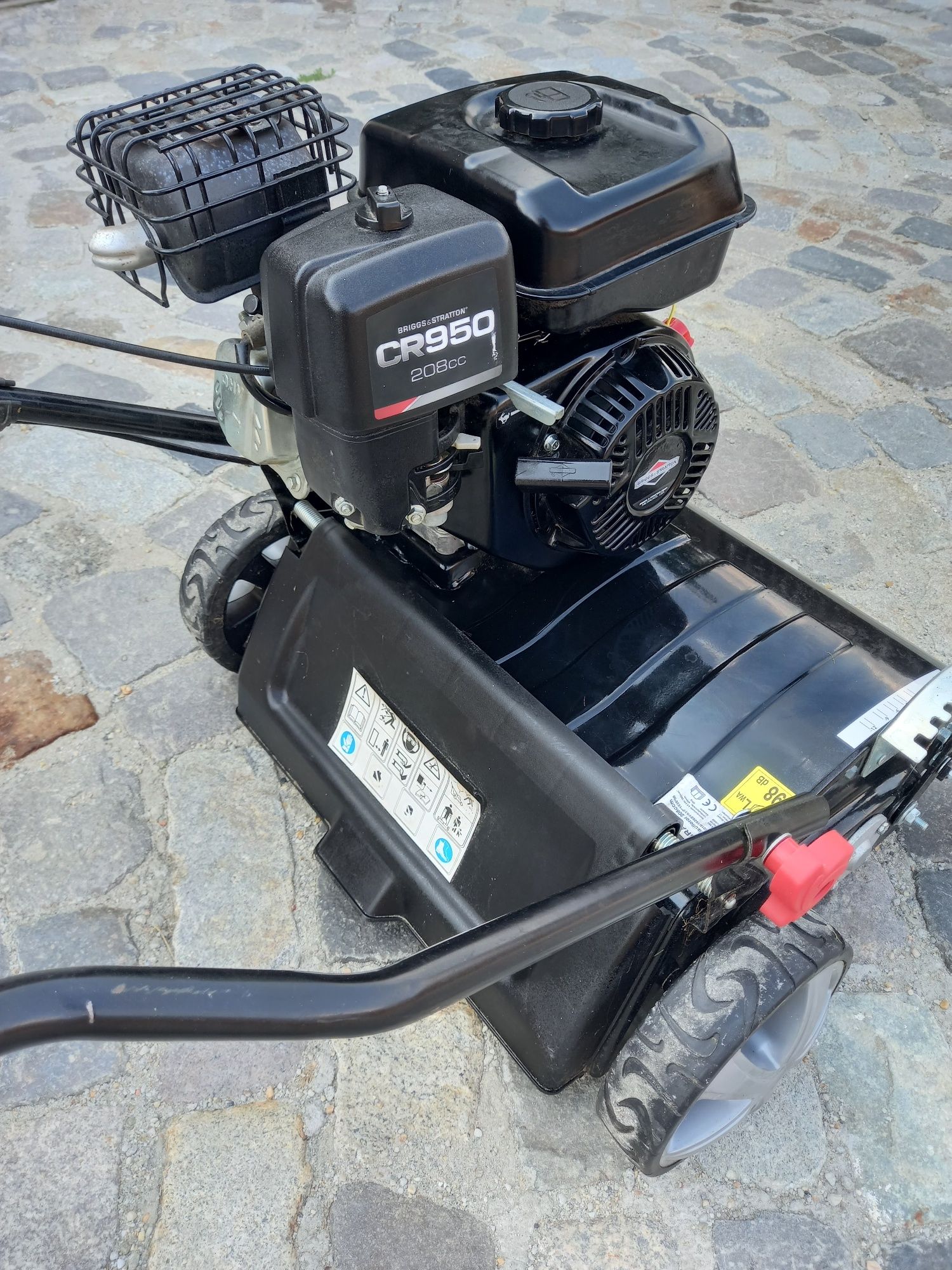 Scarificator gazon briggs&stratton