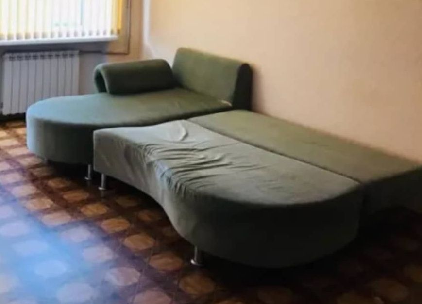 Отдам диван 4мкр