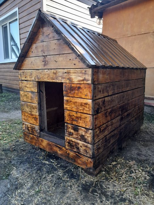 Продам будку для большой собаки