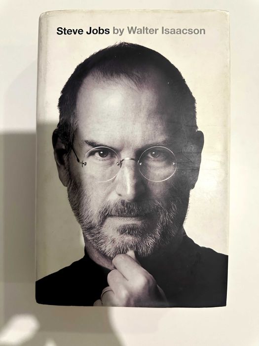 Книга (на англ) Steve Jobs by Walter Isaacson