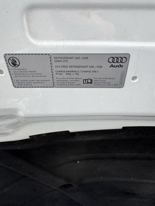 Преден капак Audi Q3 2014