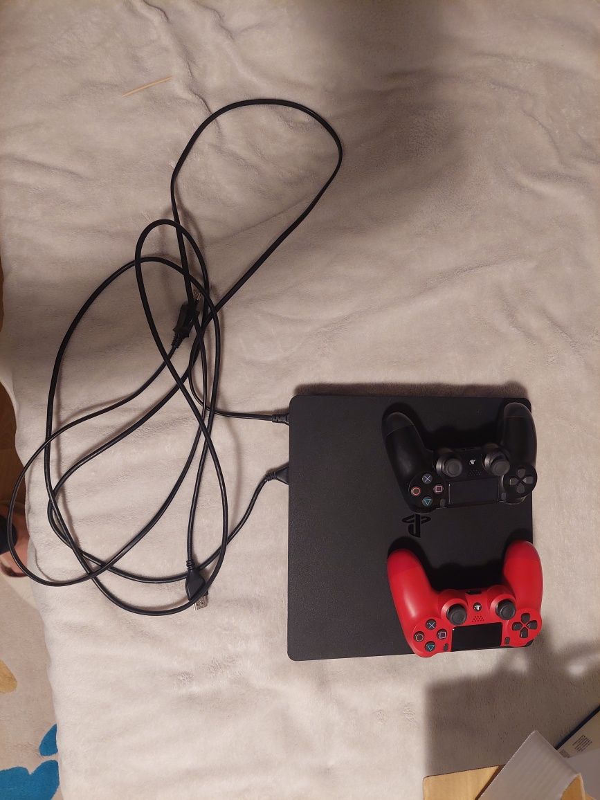 Vănd PS4+LAPTOP+jocuri