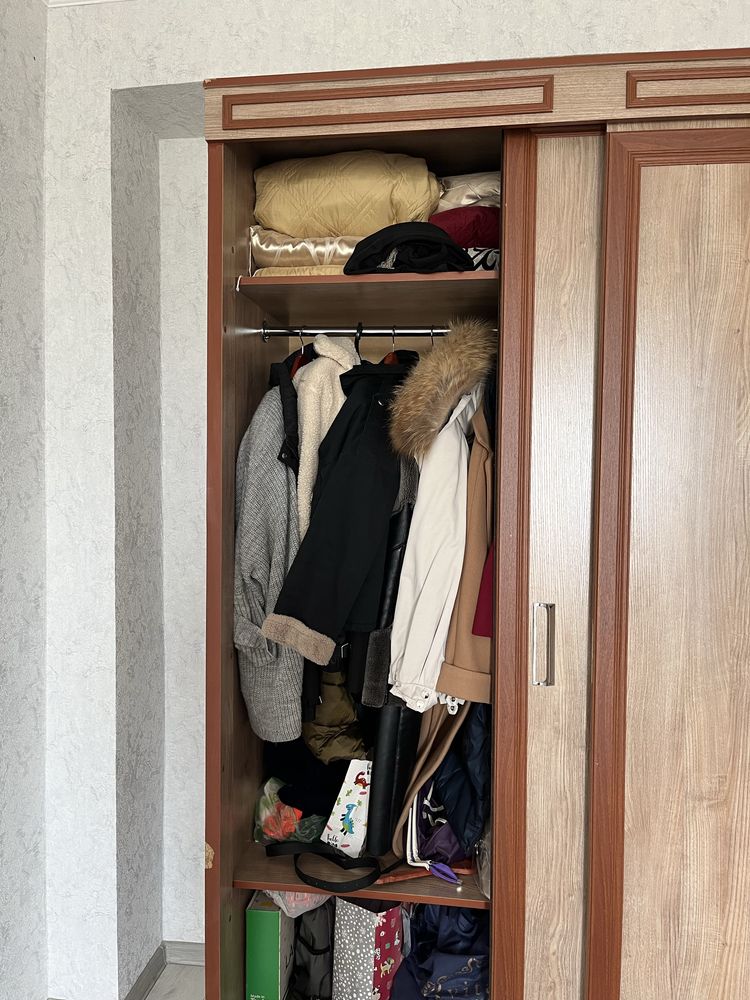 Шкаф купе продается