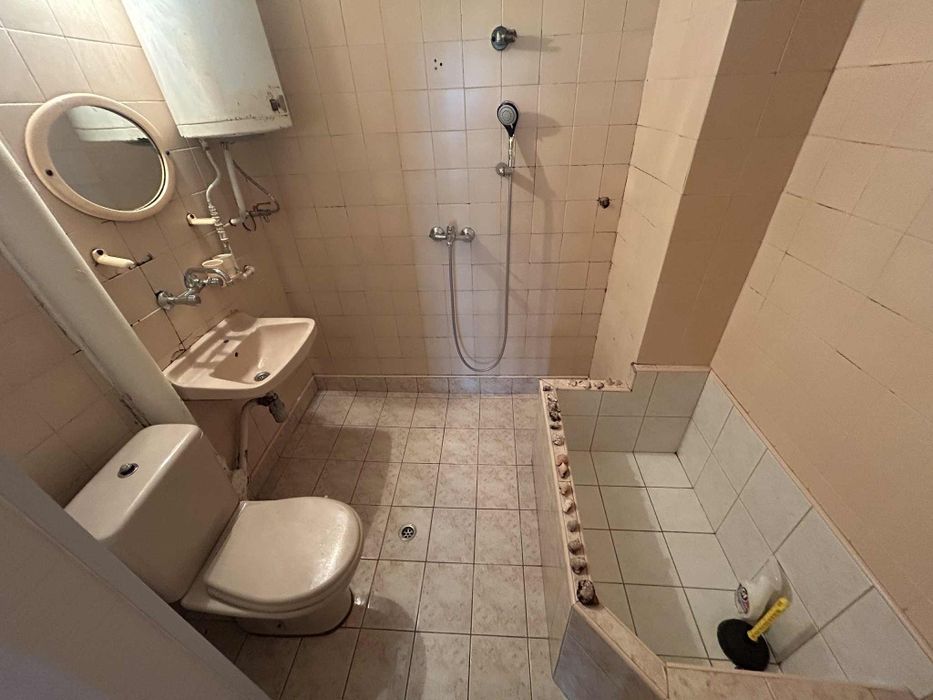 Дава се под наем Двустаен апартамент в Русе, Дружба 3 - 64 кв.м за 209.1 € - Снимка #9