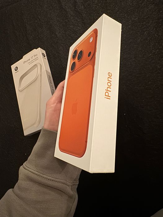 vând iphone de 256 nou sigilat cu husă originala!!