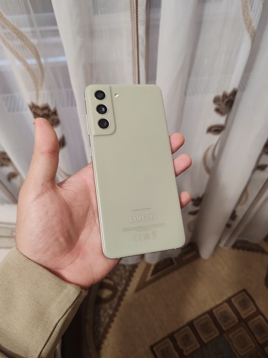Samsung Galaxy S21 FE 5G 256GB 8GB RAM NOU Garantie !