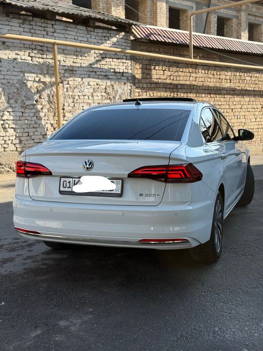 Volkswagen e-bora naxt i arenda