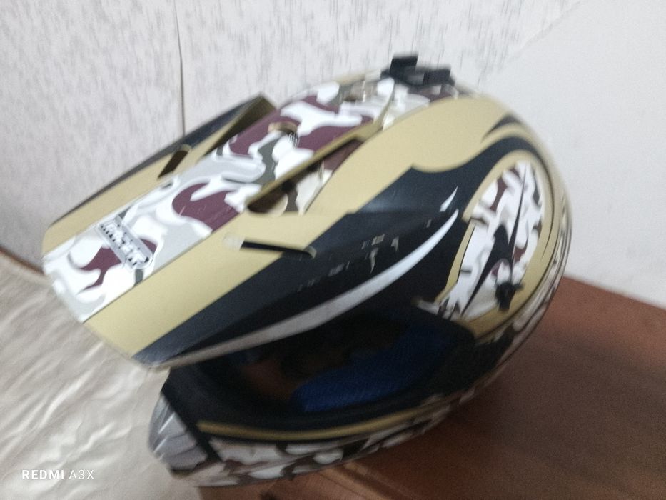 Продам мото шлем