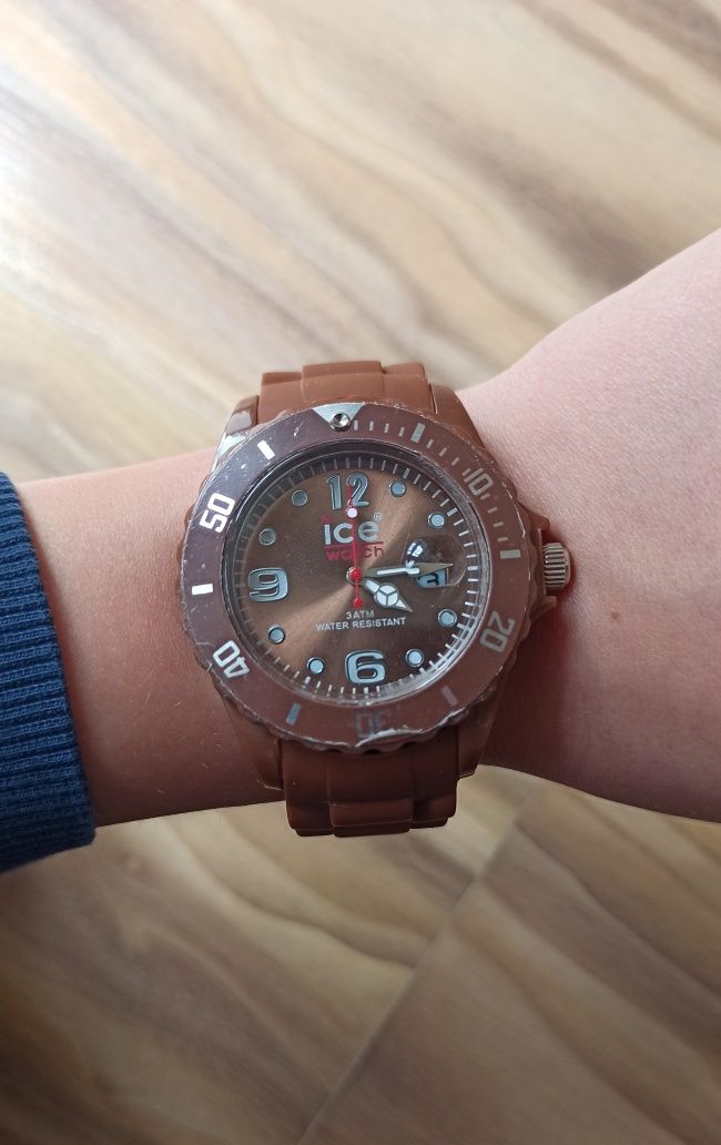 Елегантен часовник - Ice watch