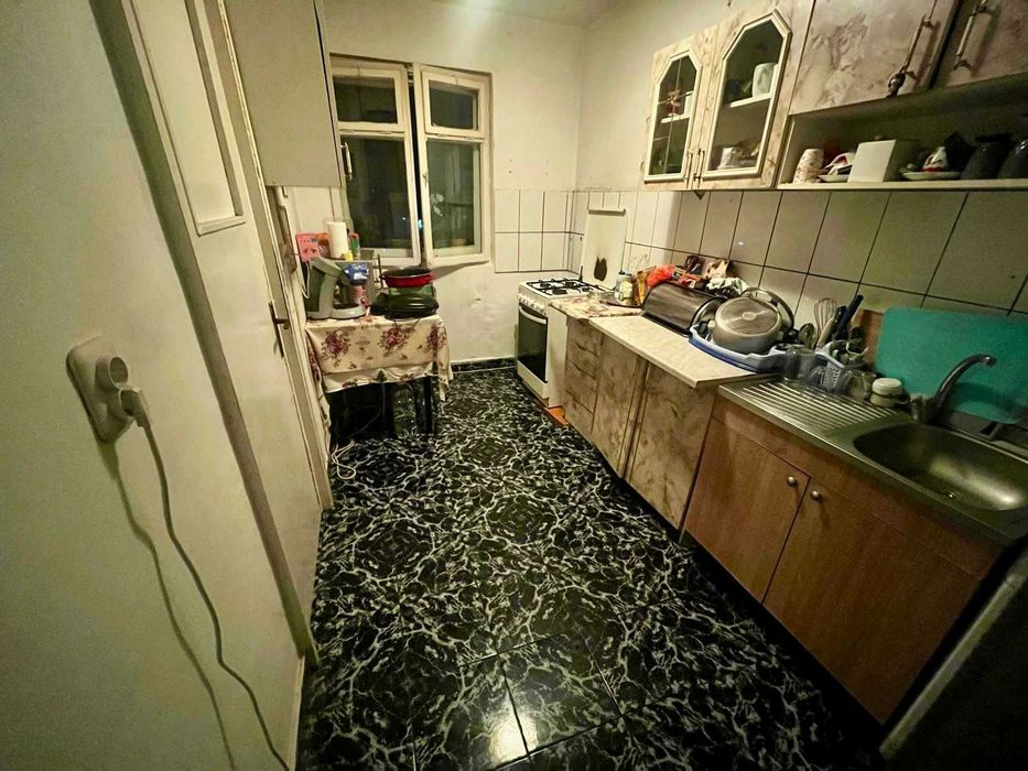 Apartament 3 camere decomandat, etaj 3/10, Petre Ispirescu – Sebastian