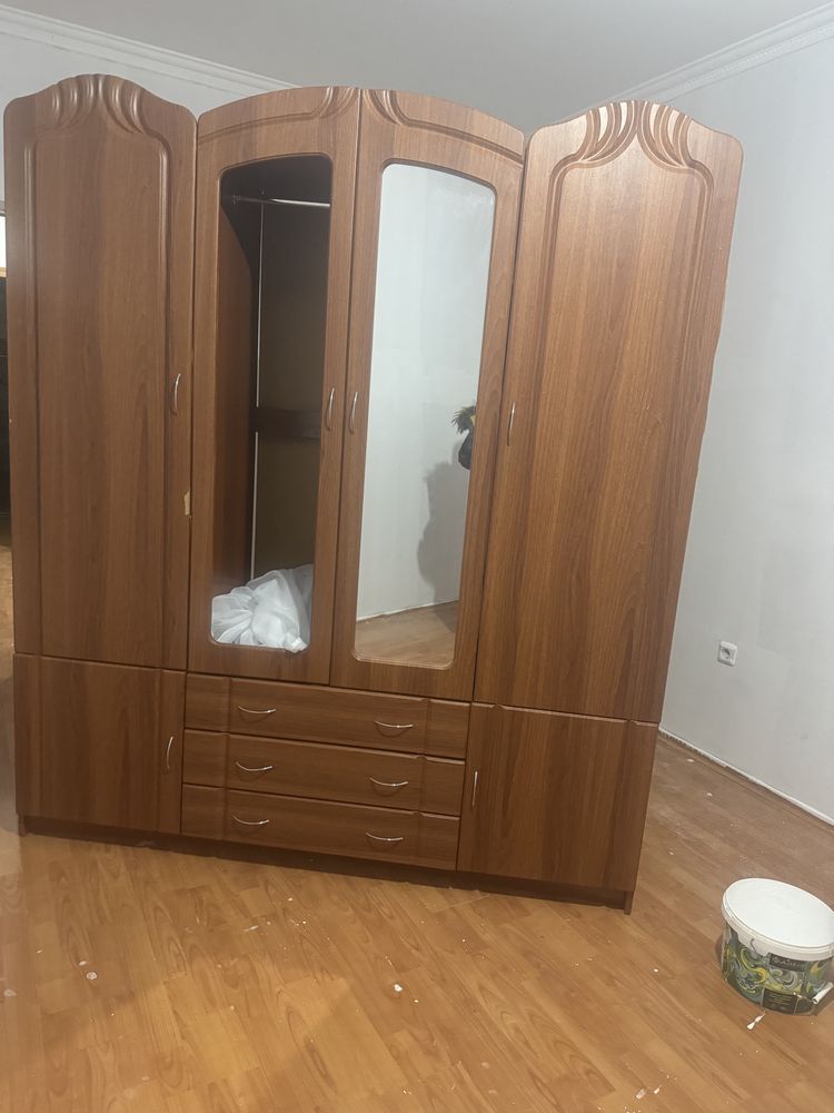 Продам шифонерь