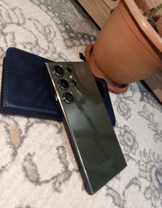 Продам самсунг s23 ultra. 12/256