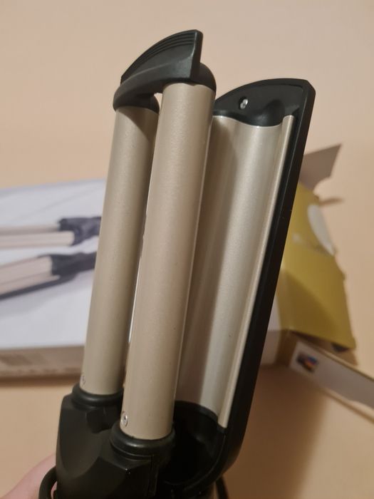 Ondulator BABYLISS Easy Waves C260E, 200 grade, invelis ceramic, negru