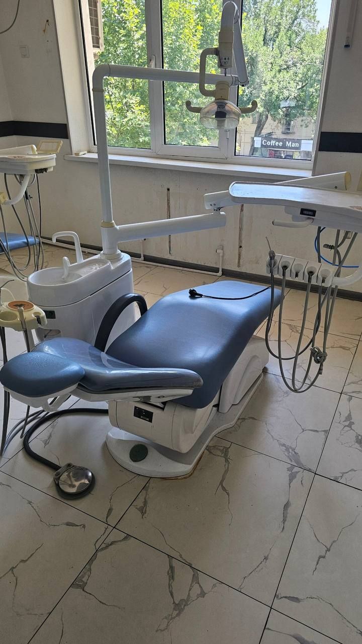 Stomotologik kreslo
