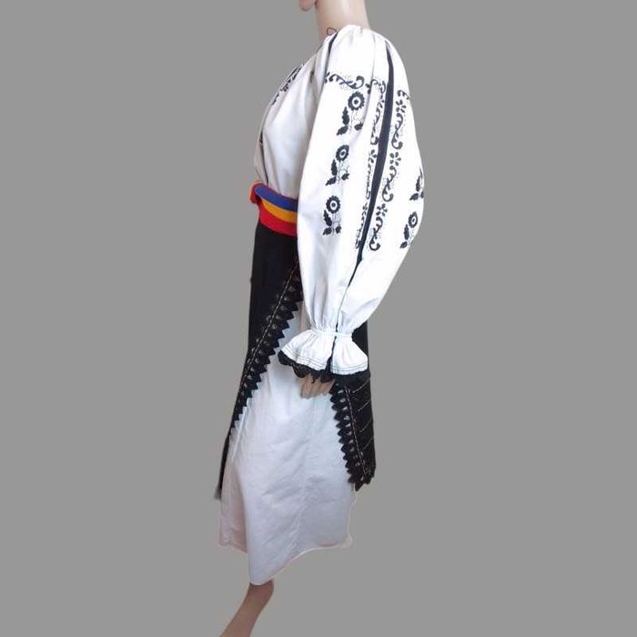 Costum popular vechi autentic, port popular din Sibiu M-L