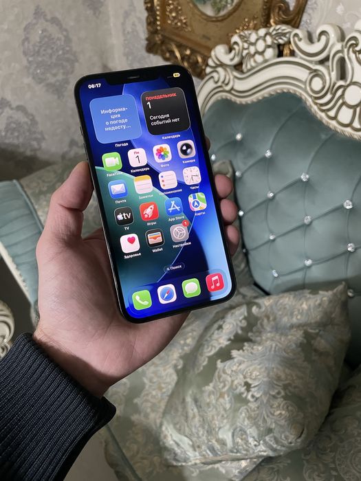 Продам телефон Айфон 12 Pro Max 256Gb