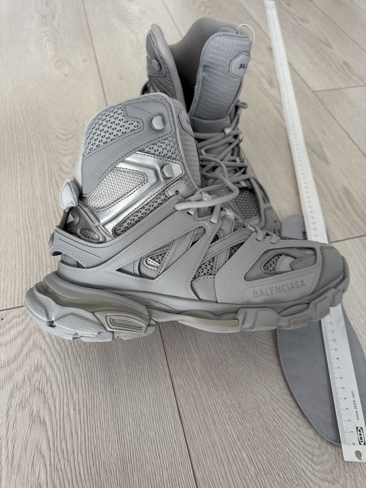Balenciaga Track Hike