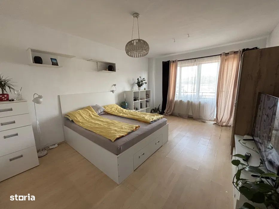 Apartament cu 3 camere, 84 mp, terasa de 22 mp, etaj intermediar, parc