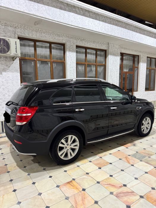 Captiva 2015yil qora