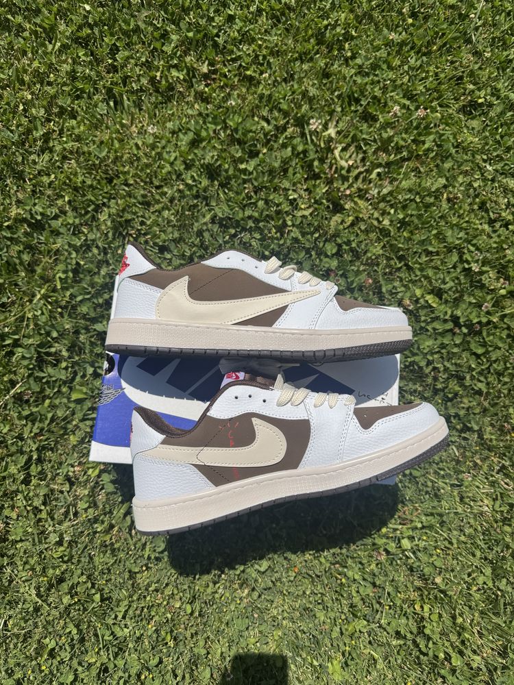 Travis Scott Low Reverse Mocha Jordan 1