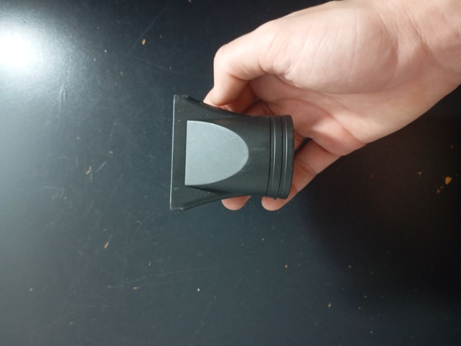 Uscător de Păr Nova NV-6130 cu  Concentrator