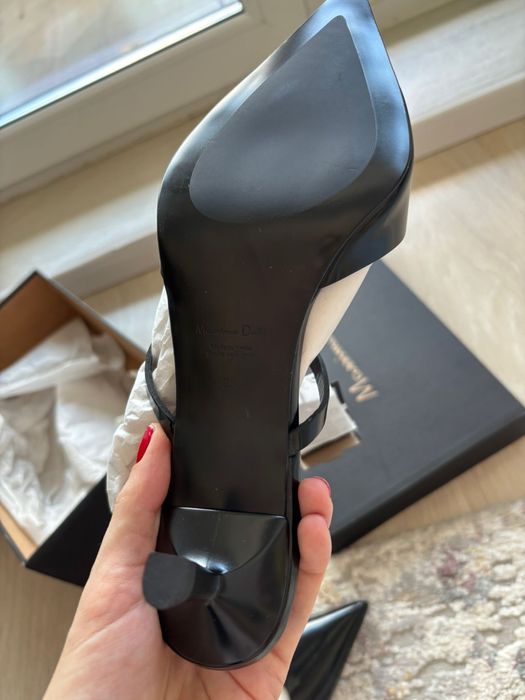 Vand pantofi cu toc,massimo dutti, negri, noi