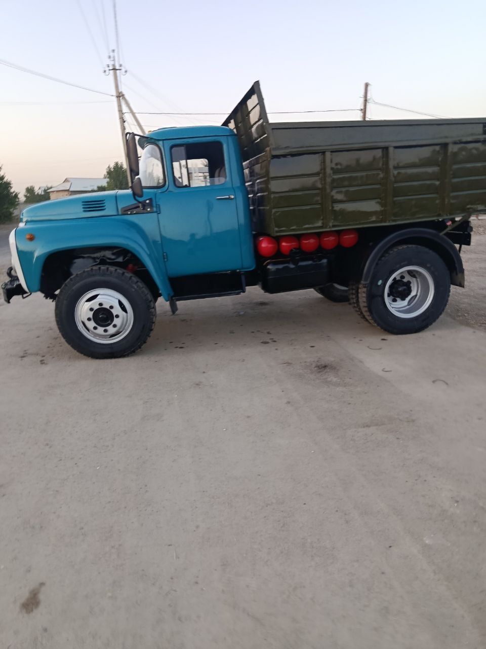 Zil samasval noldan terilgan balonlri yangi metani bor