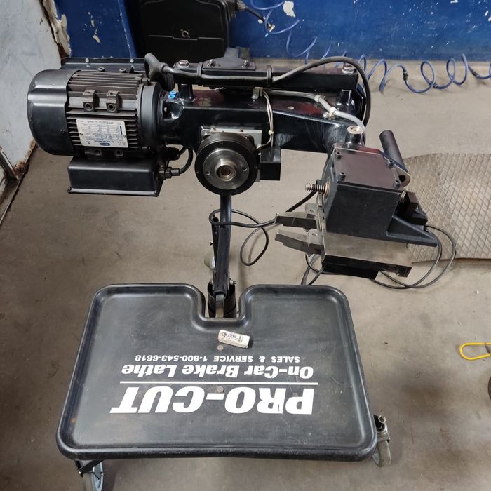 Продава ,може и бартер Pro cut 9.0 машина за изправяне, струговане на