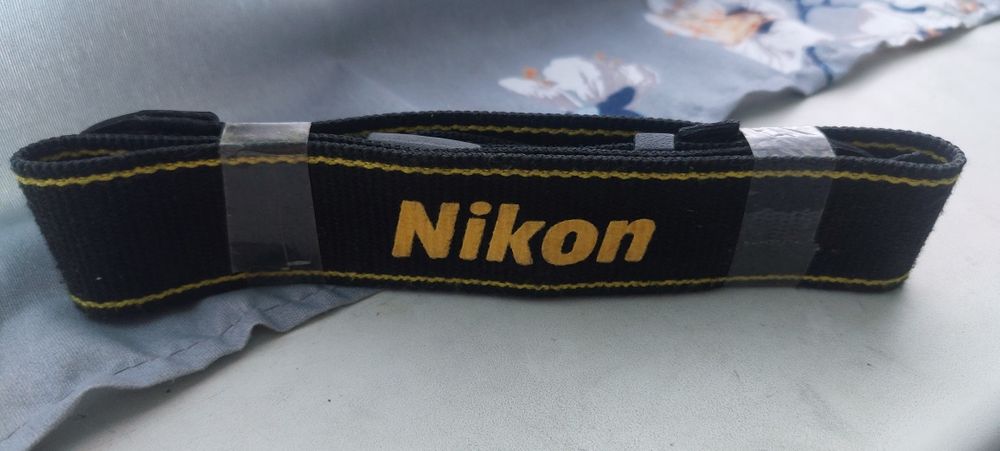 Ремешок для зеркальных фотоаппаратов Nikon