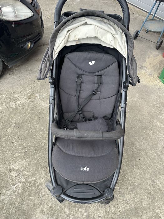 Carucior Joie gri