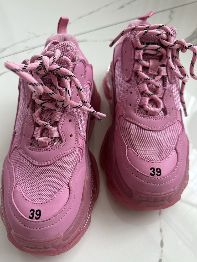 Налични Розови Balenciaga