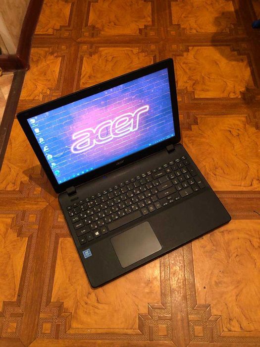 Продам ноутбук Aser windows 10 озу 4гб срочно AST