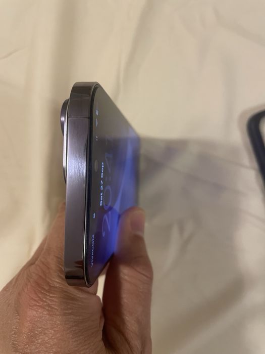 Продавам отличен Iphone 14 pro max 256gb цвят Deep purple