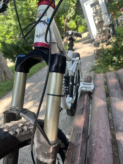 [2200 doar azi!]Mtb kona stinky deluxe(downhill/enduro/freeride)