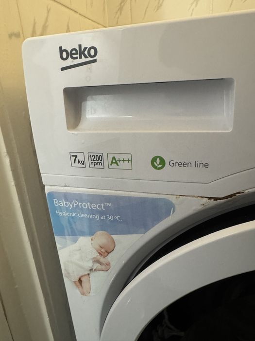 Vand masina Beko, de spalat haine