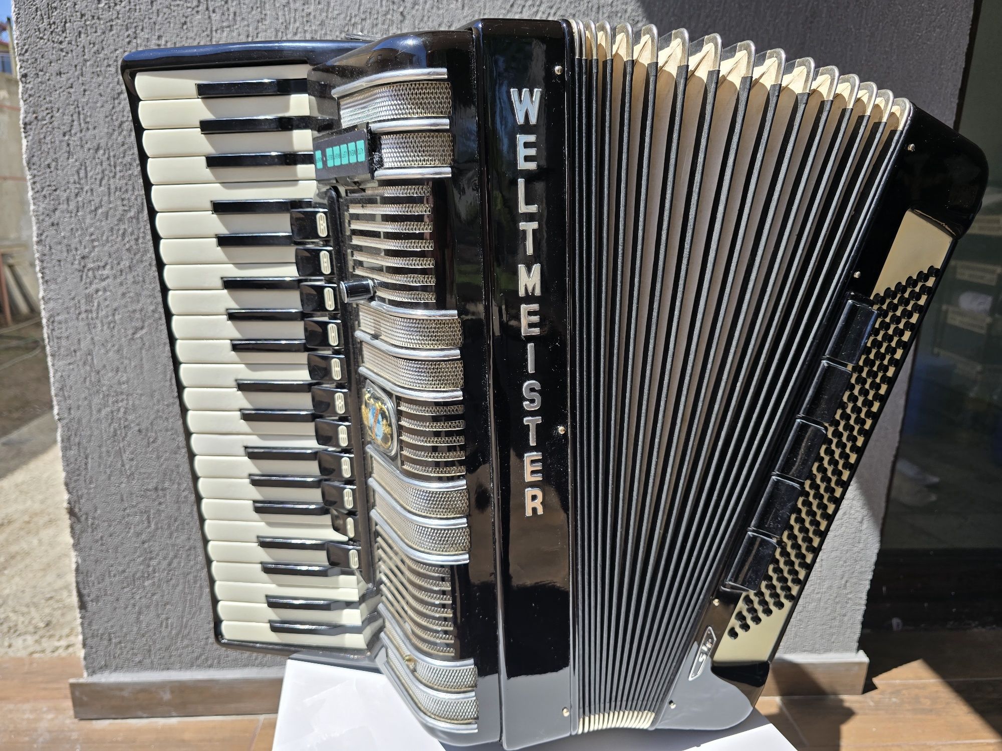 Weltmeister s4 cu midi,midi wireless și juzisound 1