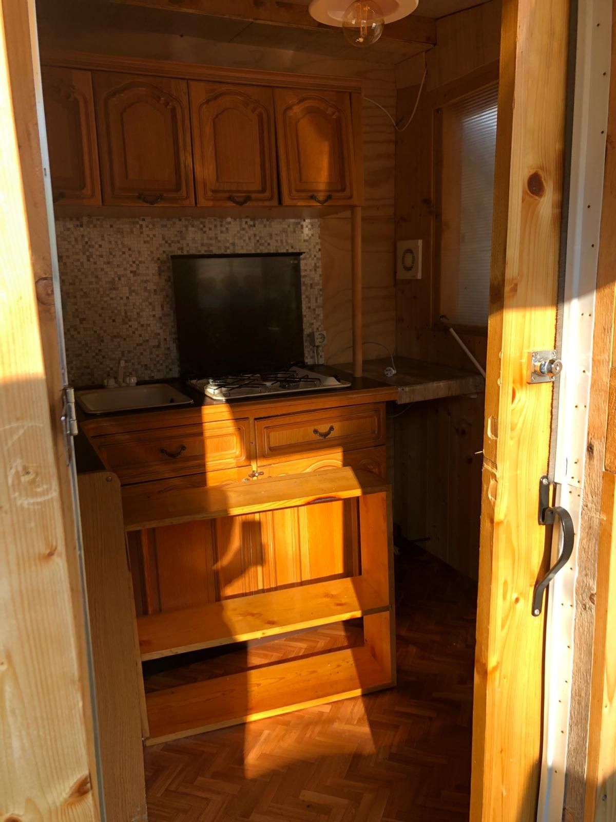 Casuta din lemn 5x2m usor demontabila - asigur transport in toata tara