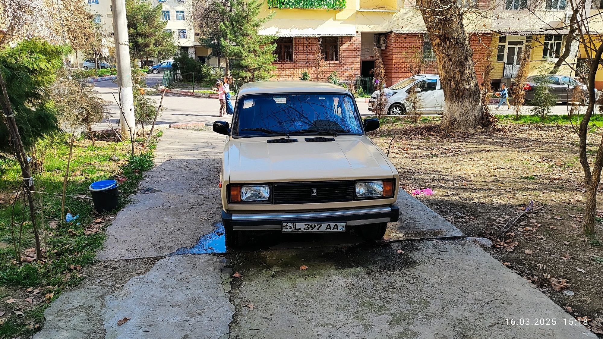 Продаю ваз2105 мотор 06
