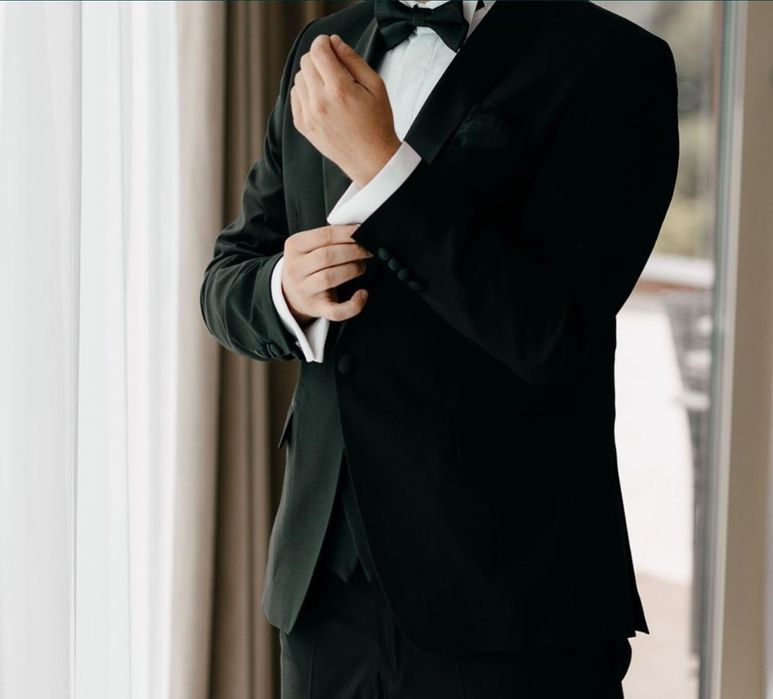 Costum ceremonie