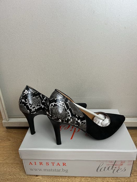 Елегантни дамски обувки