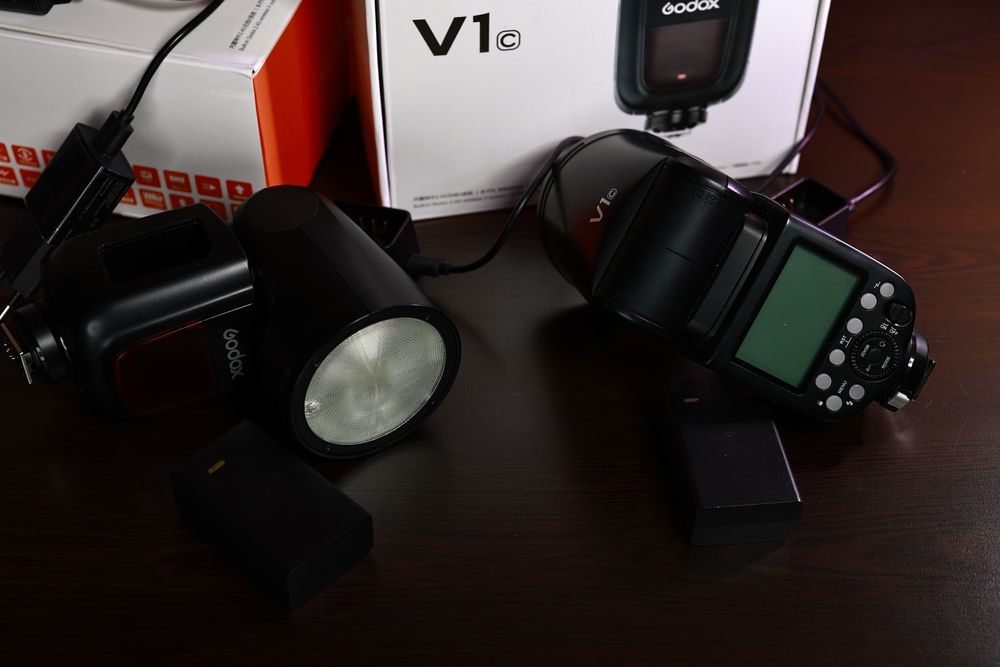 Godox V1 for Canon