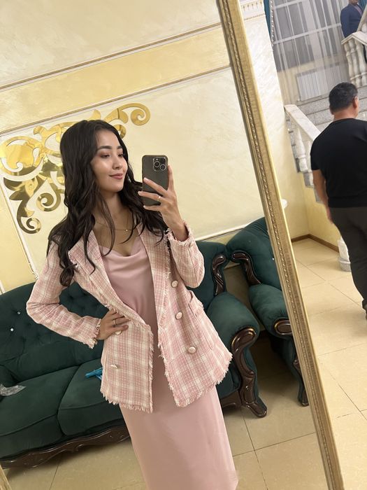 Твидовый пиджак стильный розовый