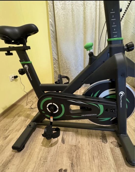 Vand bicicleta indoor cycling FitTronic SB2000 Kinomap Zwift z-sport