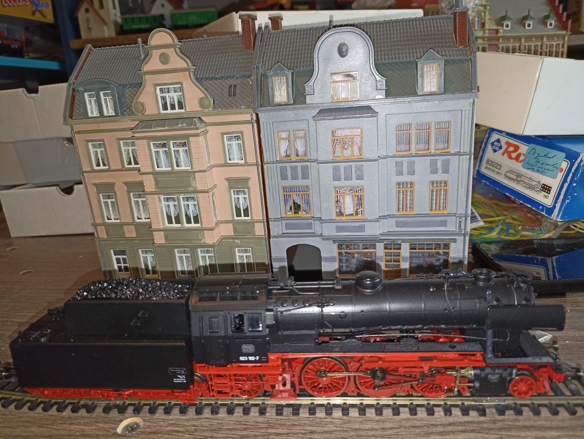 Locomotiva BR23 digitală cu sunete trenulet electric scara H0