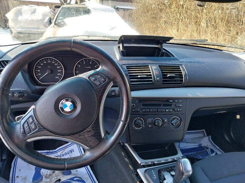 Арматурно табло черно с навигация Бмв E81 E87/Bmw E81 E87 LCI FACELIFT
