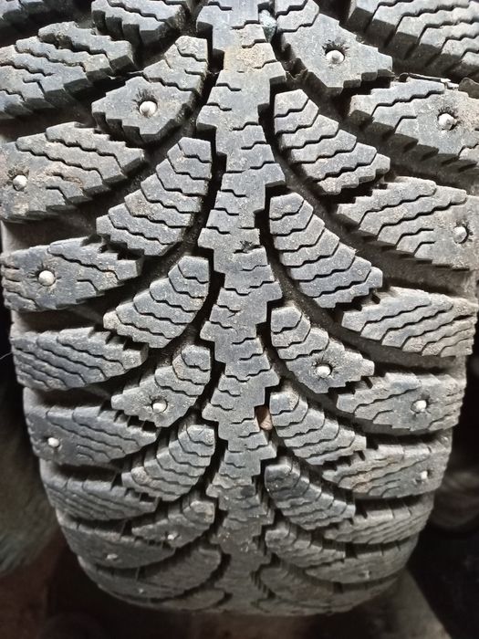 Продам колеса зимние в сборе 185/65r14